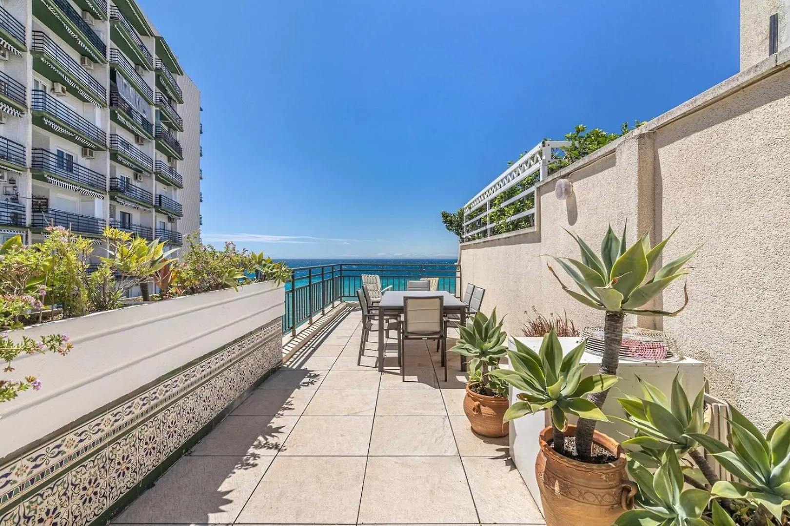 Luxury Beachfront Penthouse In Marbella: Seaviews 0*, Μαρμπέλλα Ισπανία